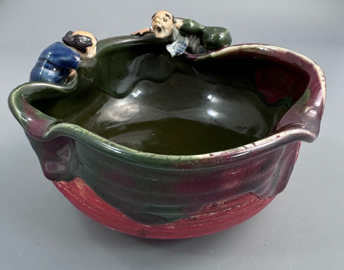 Sumida Gawa Pottery Suiban / Brush Washer With Two Climbing Figures, Signed Kōko, Meiji–taishō -photo-4