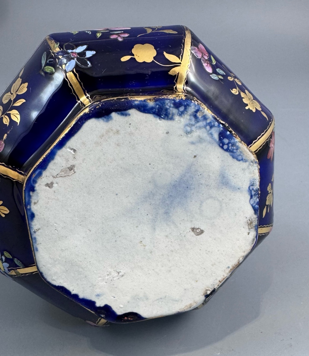 Aiguière Mason's Ironstone à décor chinoisant sur fond bleu cobalt, anse à grotesque-photo-5