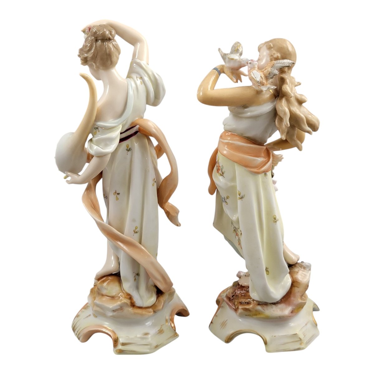Paire de figures allégoriques Volkstedt Christian Nonne, vers 1780–1800-photo-3