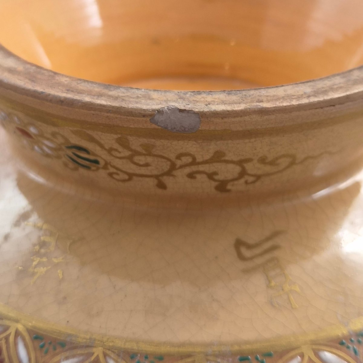 Vase Satsuma de Kyoto époque Meiji, atelier Kinkōzan, avec socle-photo-2