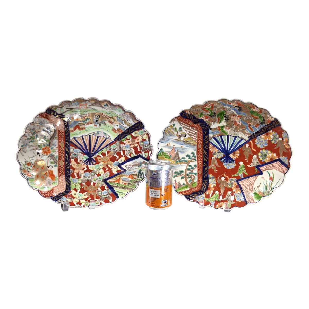 Pair Of Japanese Arita Imari Porcelain Scalloped Charger Plates, C.1880-1900-photo-1