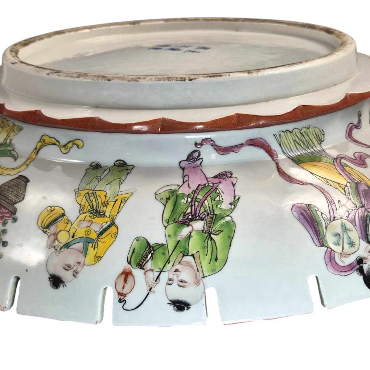 Rare Large Chinese Famille Rose Castellated Porcelain Bowl, C.1880-photo-6