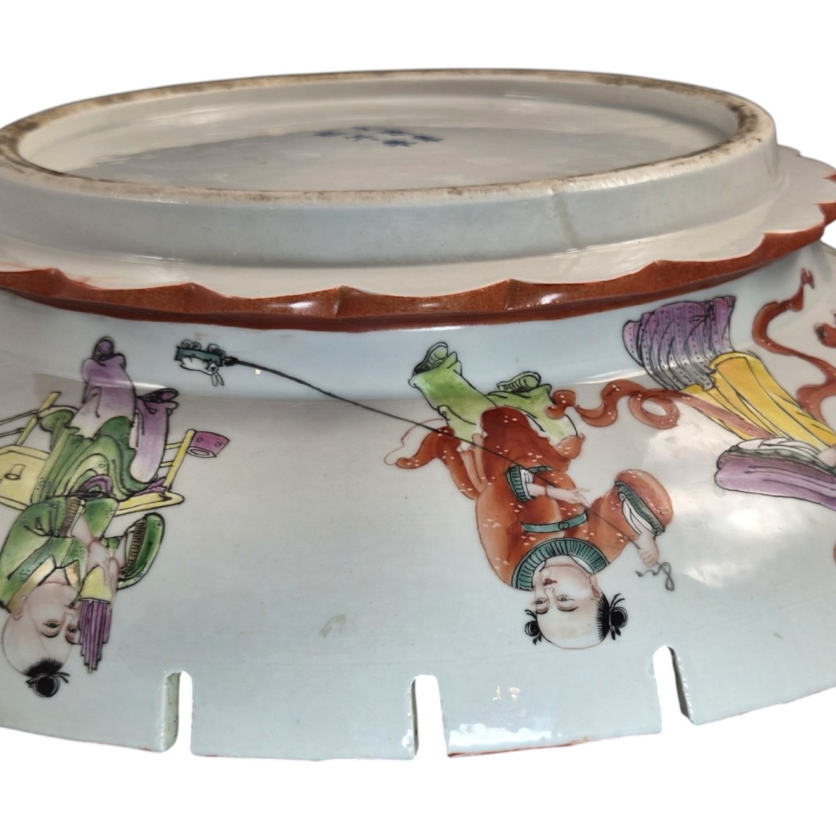 Rare Large Chinese Famille Rose Castellated Porcelain Bowl, C.1880-photo-8