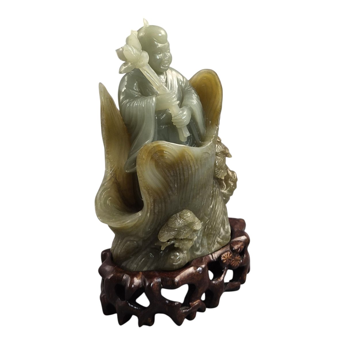 Large Chinese Carved Jadeite Figure With Lotus, Late Qing / Early Republic-photo-3