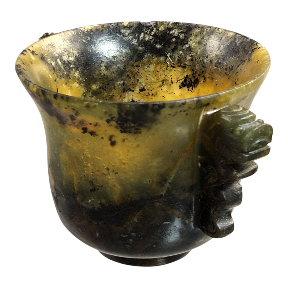 Coupe archaïsante chinoise en néphrite avec anses taotie, vers 1900–1910-photo-2