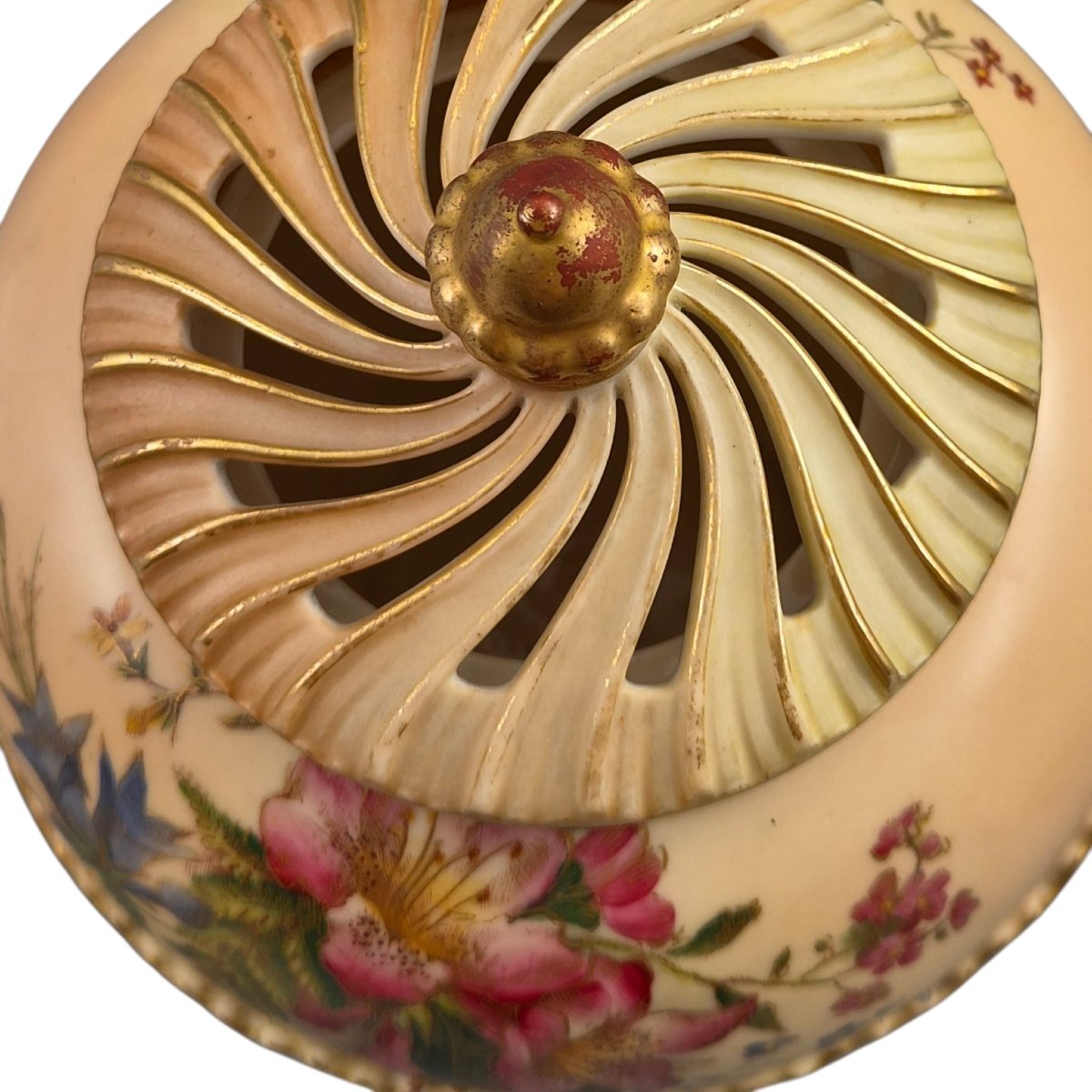 Pot-pourri Royal Worcester en porcelaine Blush Ivory, 1903-photo-3