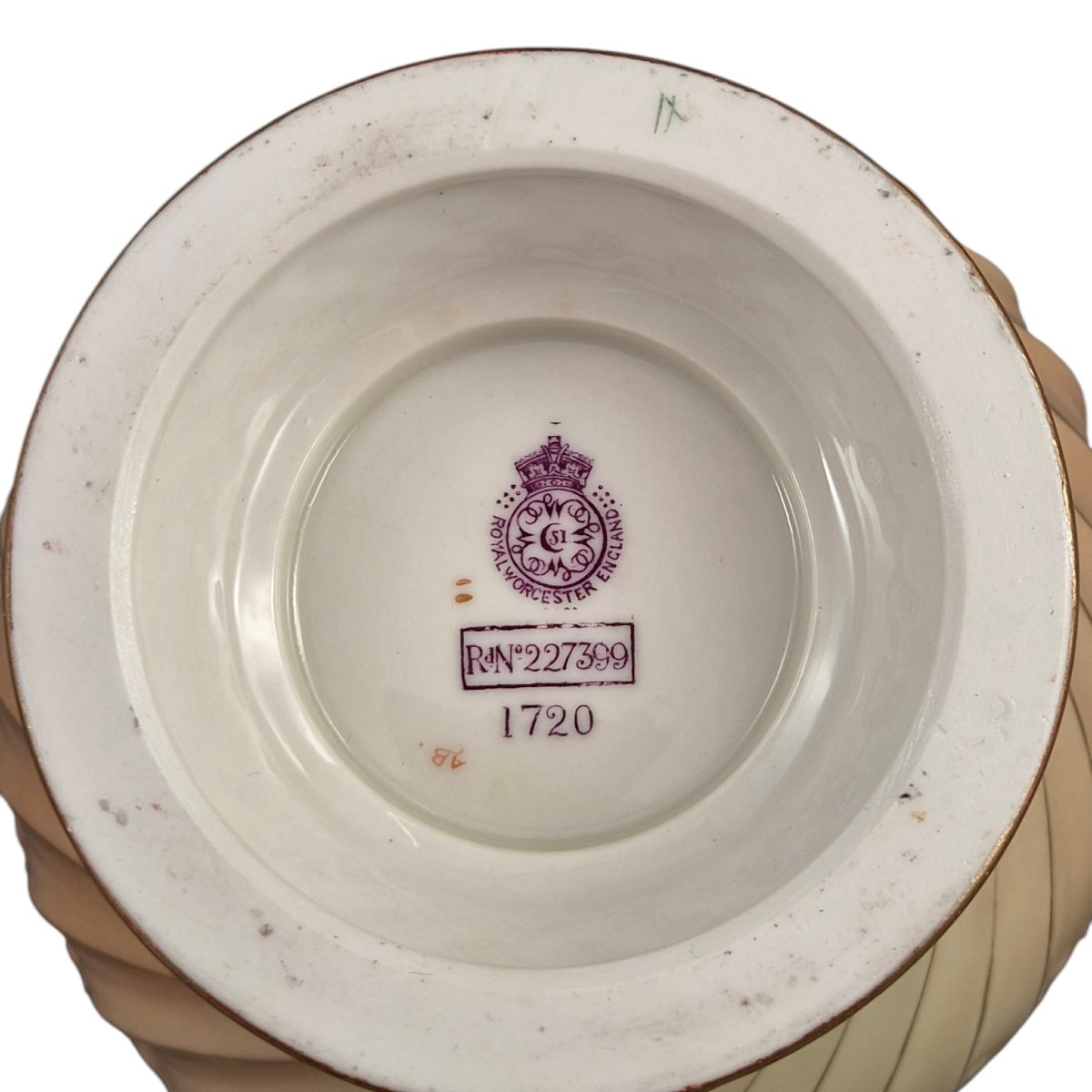 Pot-pourri Royal Worcester en porcelaine Blush Ivory, 1903-photo-5