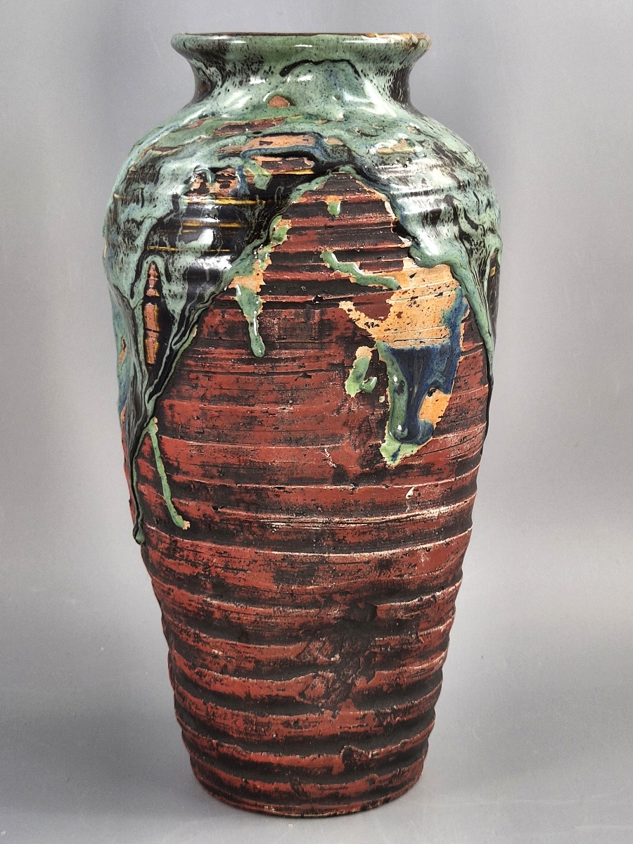 Vase japonais Sumida Gawa à décor sculptural de paysage avec cerf, Meiji–Taishō-photo-4