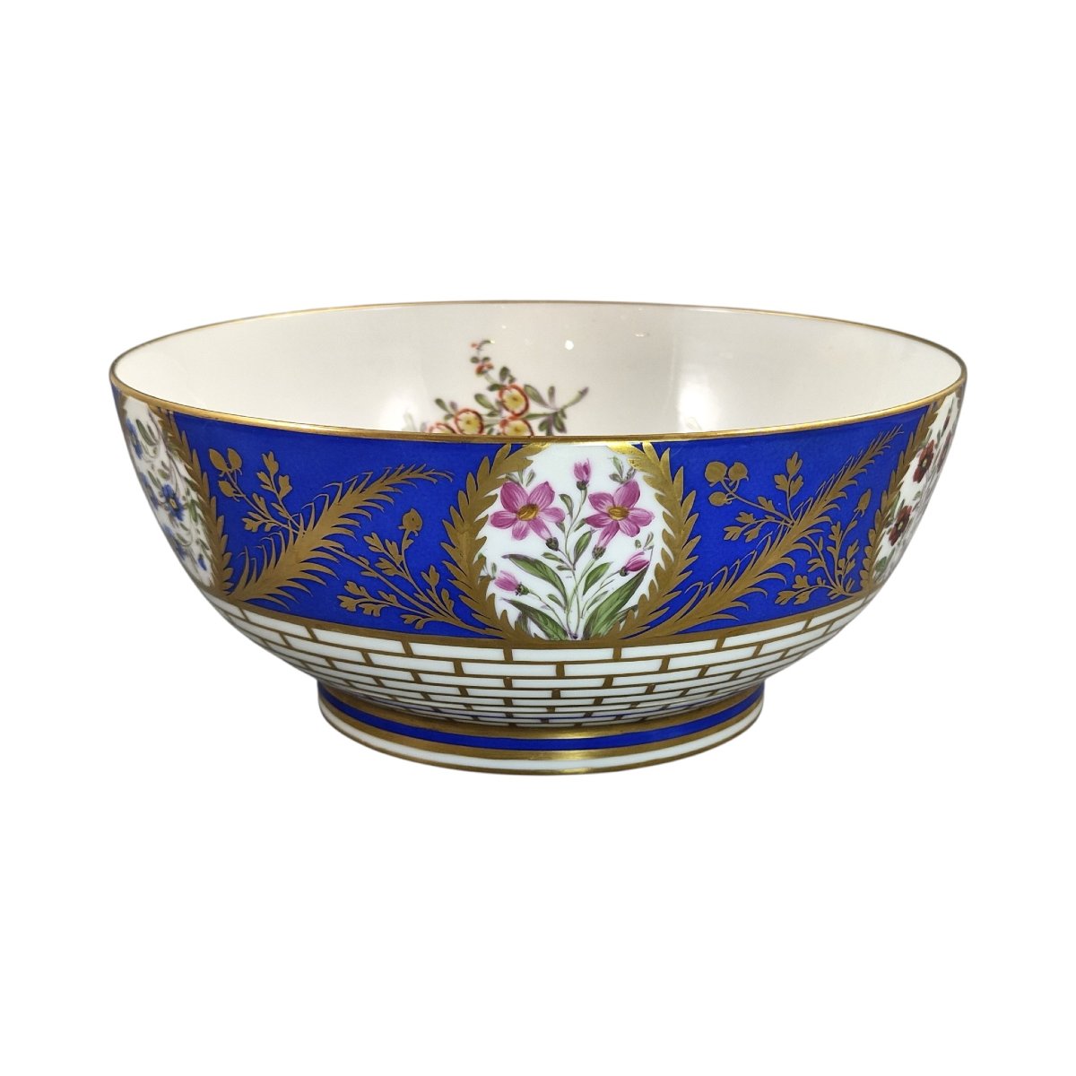 Attributed To Samson Paris Blue Ground Footed Porcelain Bowl, Late 19th Century-photo-3