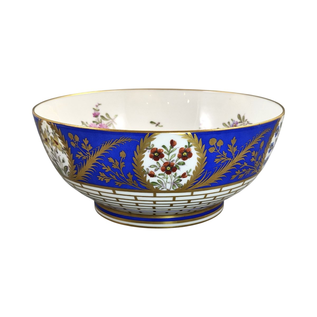 Attributed To Samson Paris Blue Ground Footed Porcelain Bowl, Late 19th Century-photo-2