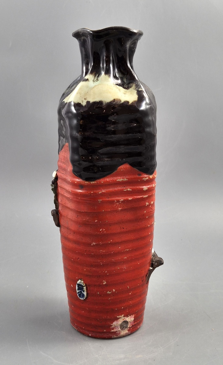 Tall Japanese Sumida Gawa Vase By Inoue Ryōsai, Sages On A Cliff, Meiji–taishō C.1900-photo-1