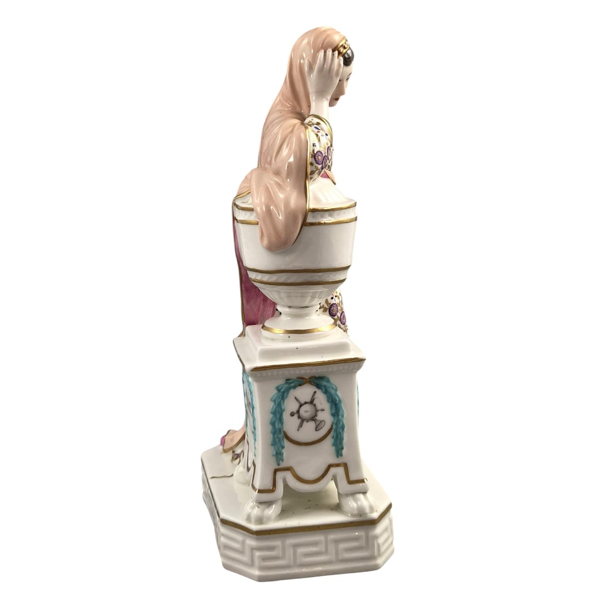 Figure en porcelaine de Derby représentant Andromaque, modèle n°100, vers 1778-photo-3