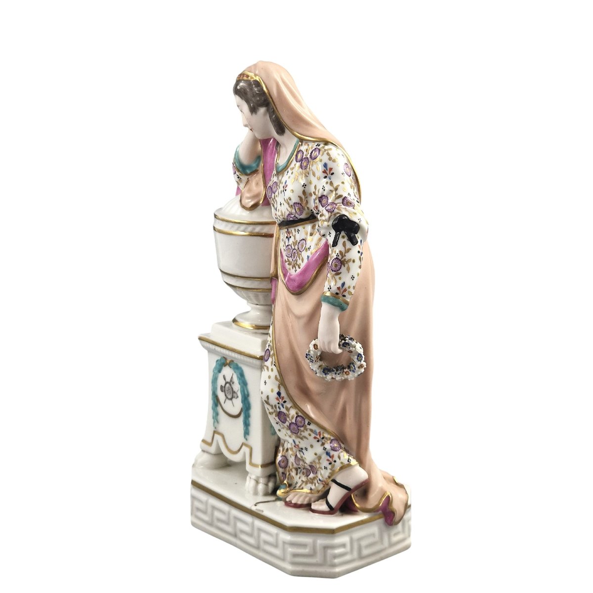 Figure en porcelaine de Derby représentant Andromaque, modèle n°100, vers 1778-photo-1