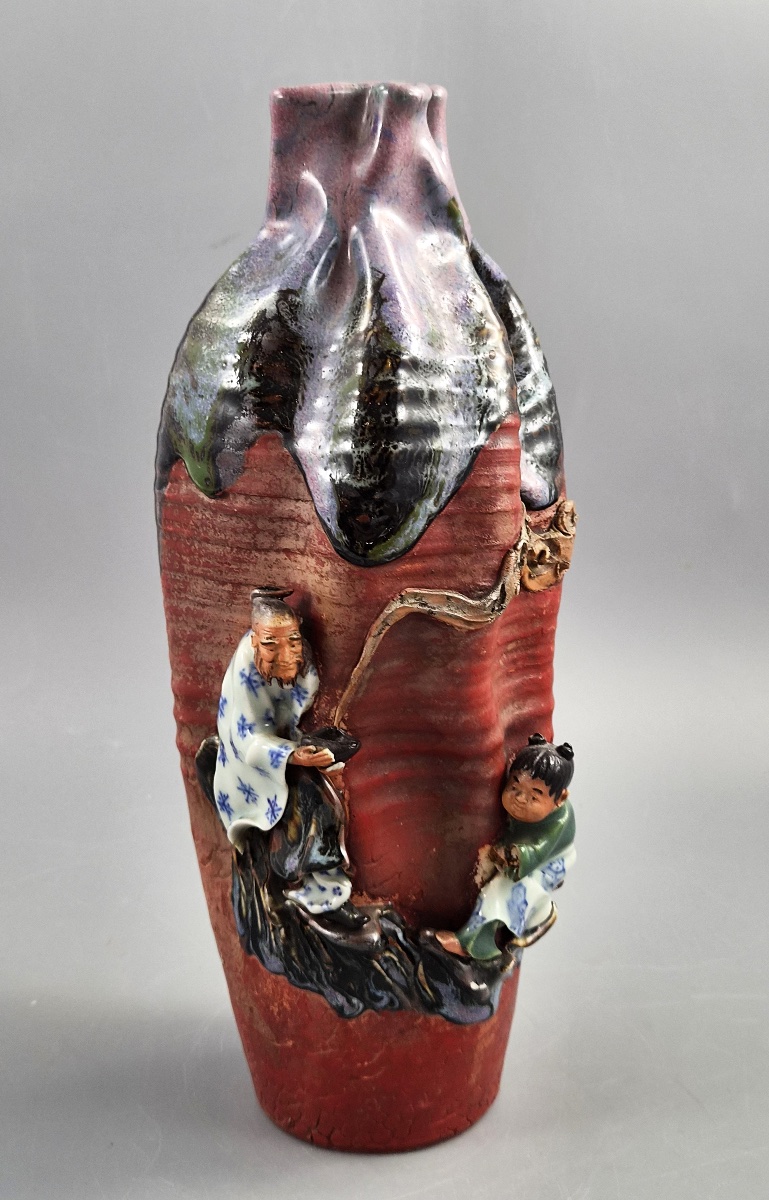 Vase japonais Sumida Gawa signé Ban-ni, sage et karako, flambé lavande, Meiji v. 1900