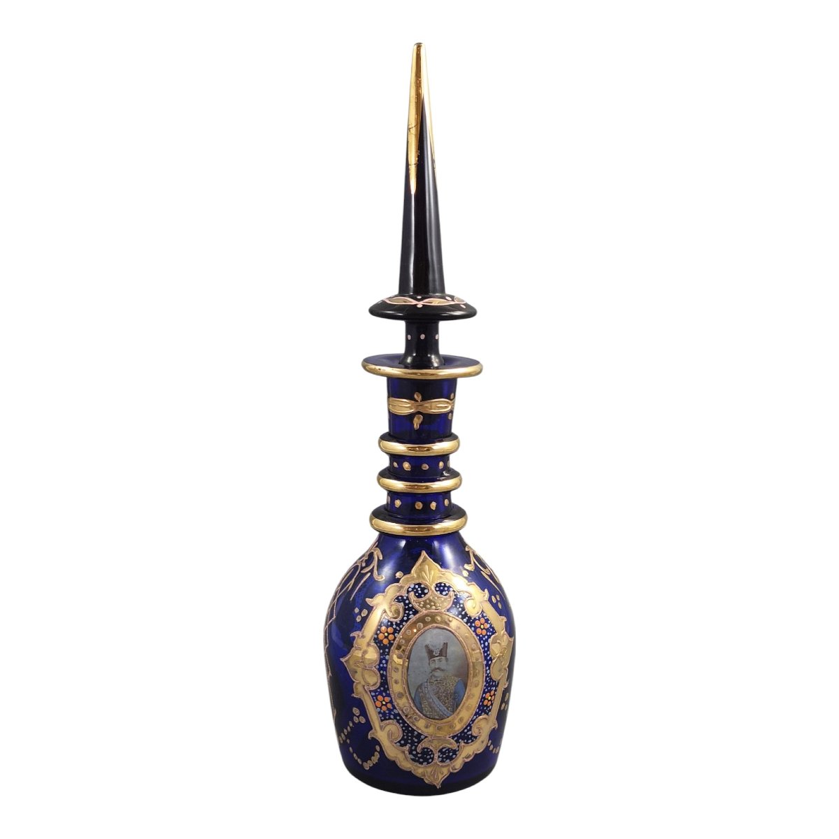 Carafe En Verre Bleu Cobalt Émaillé Pour Le Marché Persan Qajar, Vers 1870-1890-photo-3