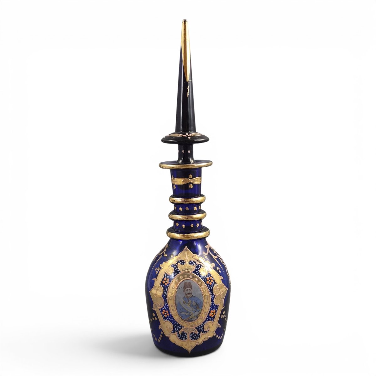 Carafe En Verre Bleu Cobalt Émaillé Pour Le Marché Persan Qajar, Vers 1870-1890