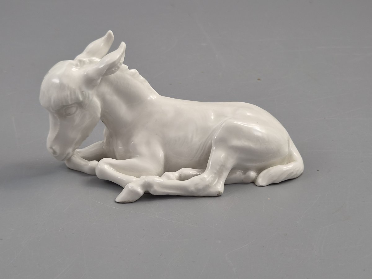 Figurine d’âne en porcelaine blanche « Blanc de Chine » de Meissen, par Erich Oehme