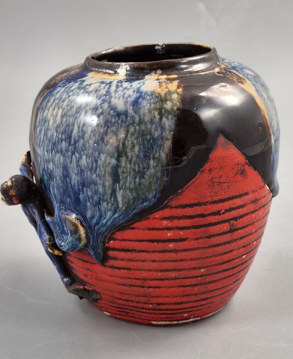 Japanese Sumida Gawa Jar Vase, Climbing Figure, Blue Flambé Glaze, Taishō–shōwa C.1920–30s-photo-2