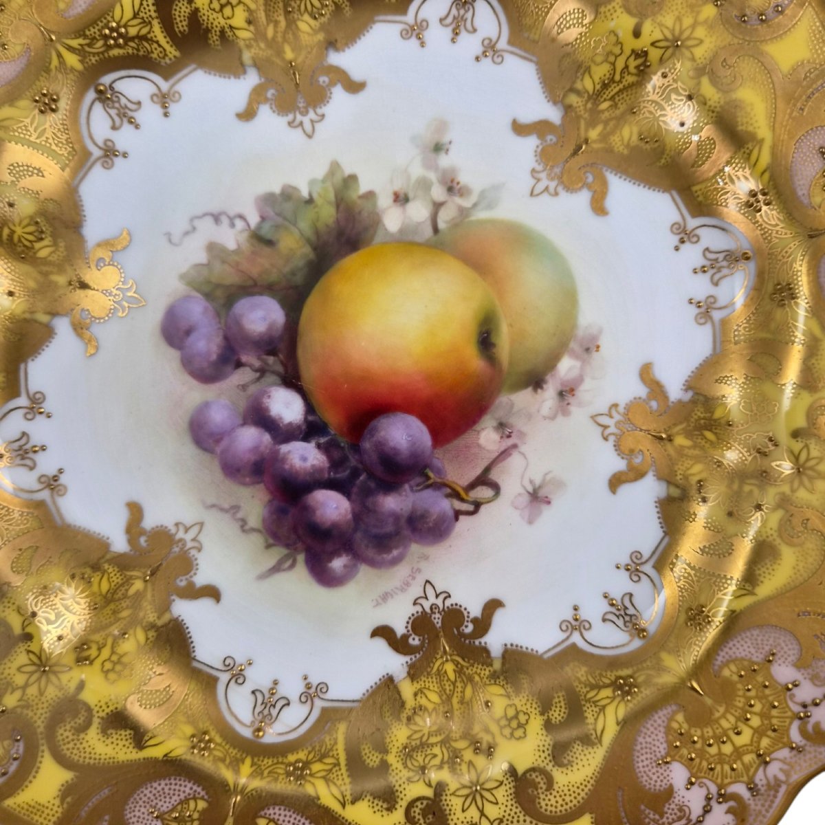 Assiette de cabinet Royal Worcester « Painted Fruit » signée Richard Sebright, 1911-photo-4