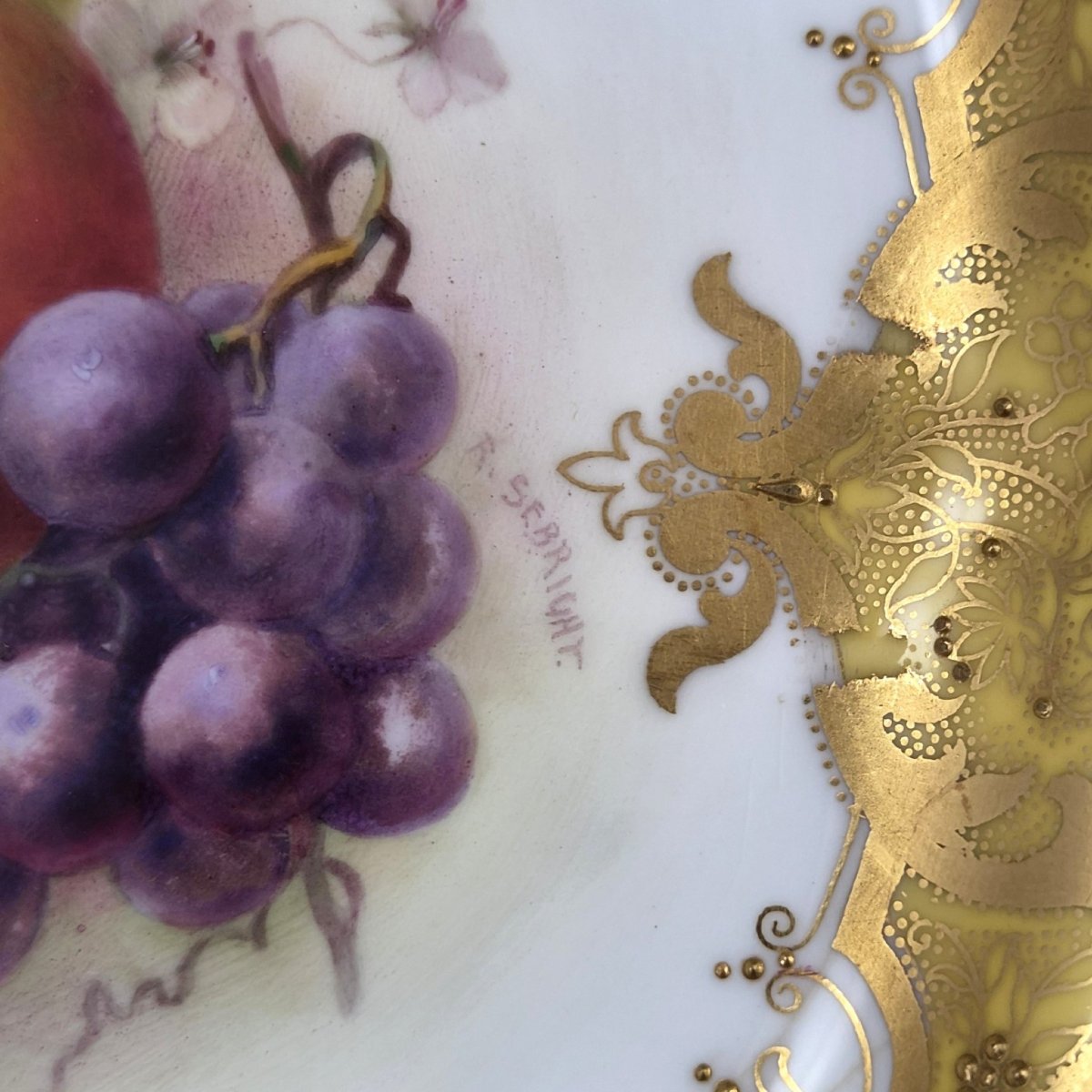Assiette de cabinet Royal Worcester « Painted Fruit » signée Richard Sebright, 1911-photo-2