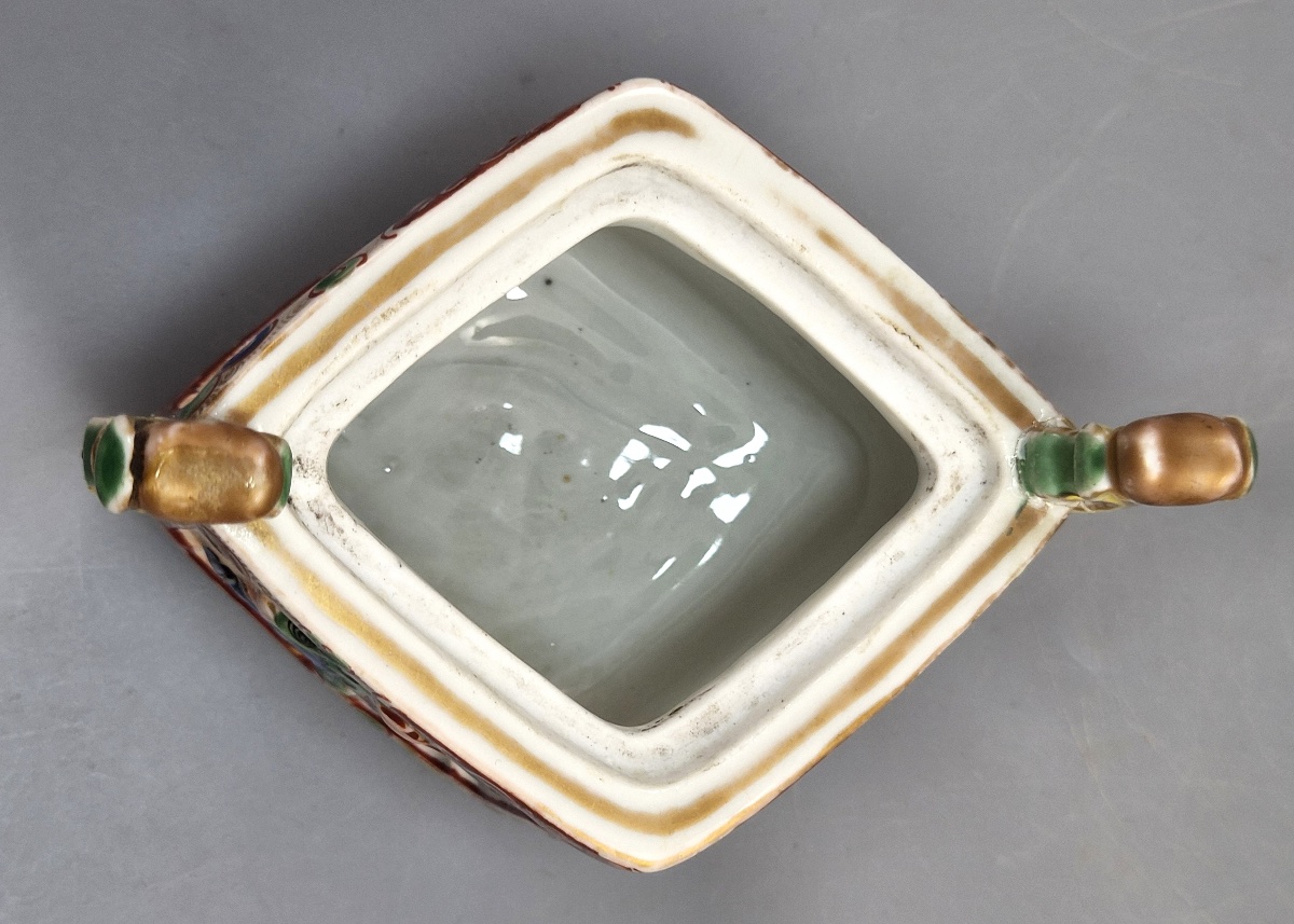 Japanese Kutani Porcelain Koro Incense Burner, Karashishi Finial, Meiji 1890-photo-1