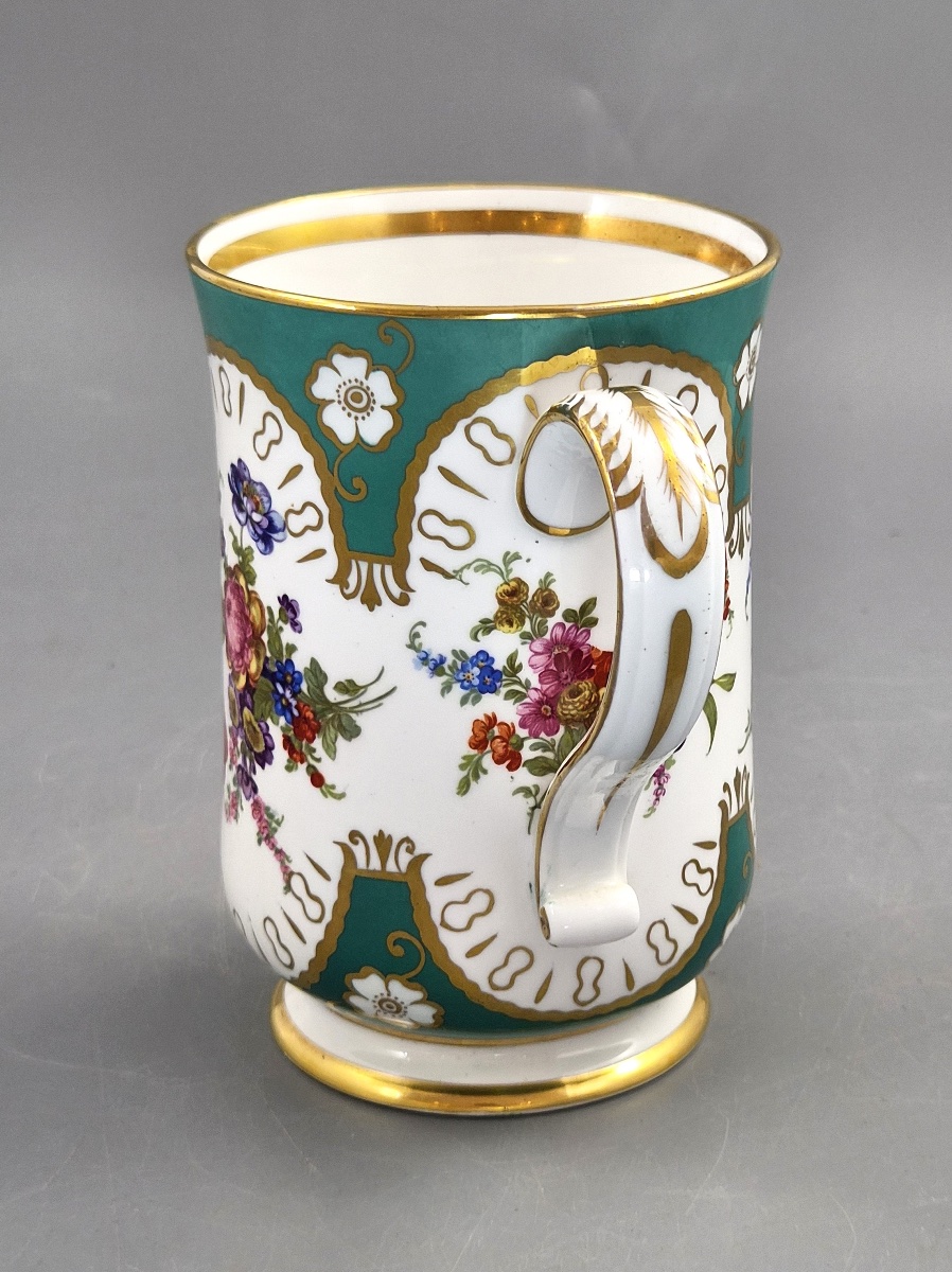 Chope de cabinet en porcelaine de Paris, style Sèvres, fond vert, vers 1850-photo-2