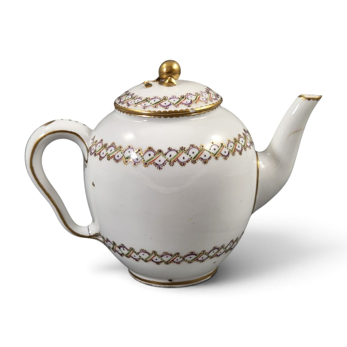 Royal Sèvres Porcelain Teapot, Louis XVI Period, Théière Calabre, Circa 1788