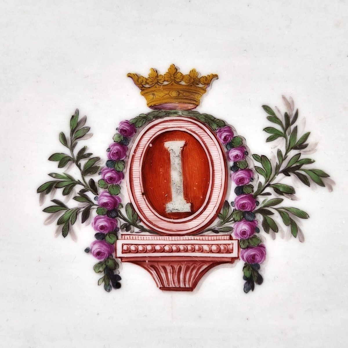 Ludwigsburg, plateau royal à monogramme couronné, vers 1765–1785-photo-2
