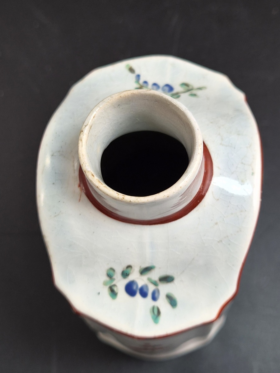 Boîte à thé de la Leeds Pottery aux émaux floraux, double marque, vers 1780-photo-1
