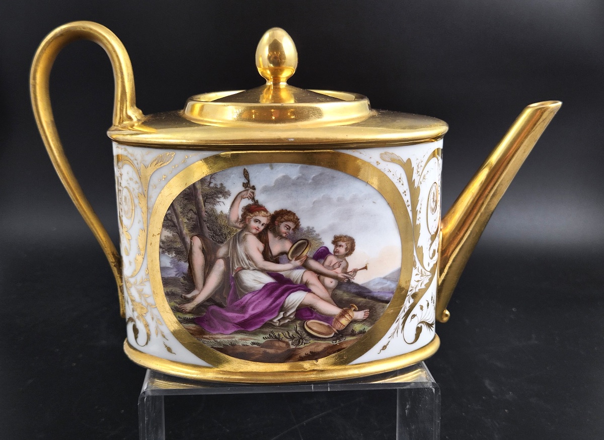 Théière en porcelaine de Paris, Bringeon rue Vivienne, scènes mythologiques, vers 1810