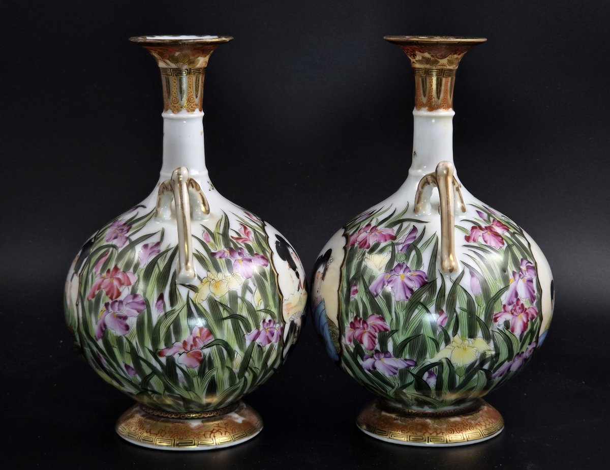 Paire de vases en porcelaine de Yokohama, époque Meiji, atelier Takasaka Toemon-photo-4