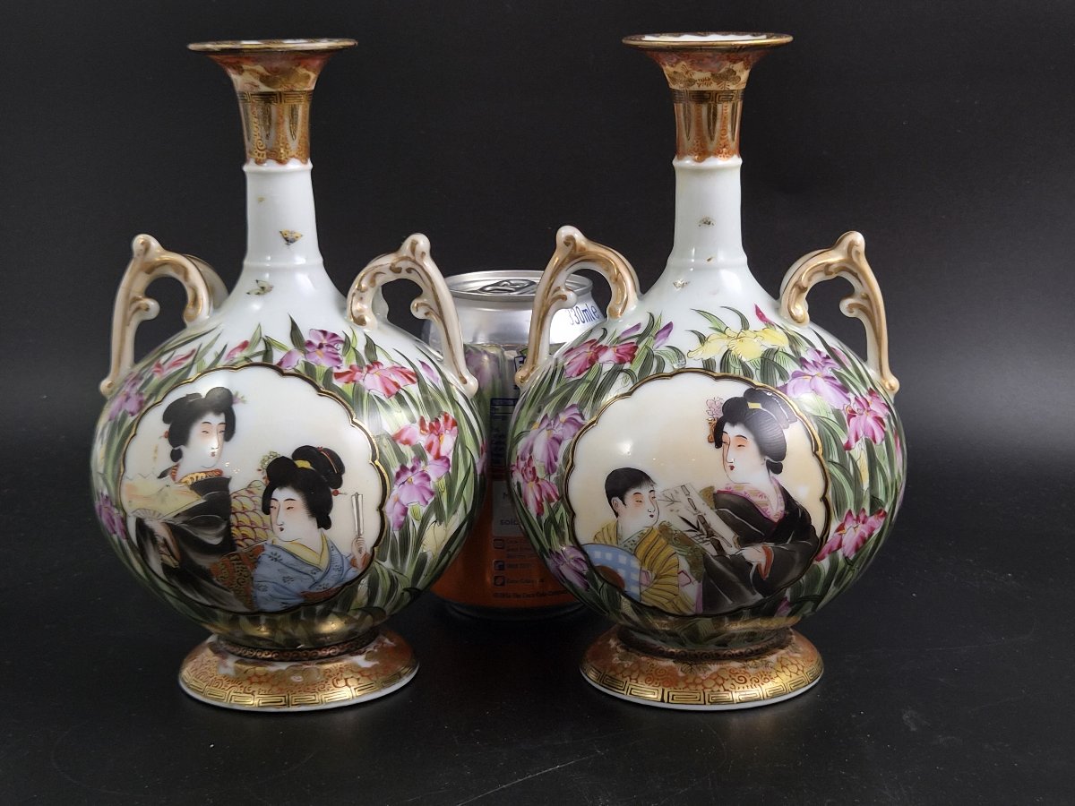 Paire de vases en porcelaine de Yokohama, époque Meiji, atelier Takasaka Toemon-photo-7