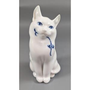 Figurine En Porcelaine Royal Copenhagen Chat Assis "musselmalet" Bleu