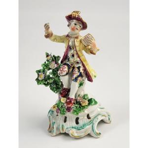Statuette En Porcelaine De Bow – Jeune Chanteur, Vers 1765