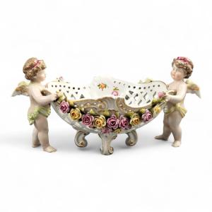 Centre de table en porcelaine de Plaue Schierholz avec deux chérubins, vers 1907