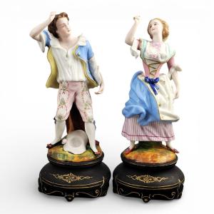 Paire de figures en porcelaine de Paris, Letu & Mauger, vers 1860