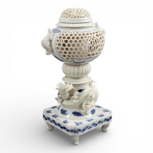 Hirado Blue And White Porcelain Koro With Dragon, Meiji Japan, C.1880