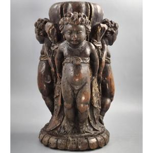 Base de torchère baroque italienne en noyer sculpté, trois putti, Venise, XVIIe-XVIIIe