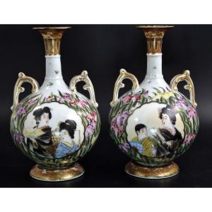 Paire de vases en porcelaine de Yokohama, époque Meiji, atelier Takasaka Toemon