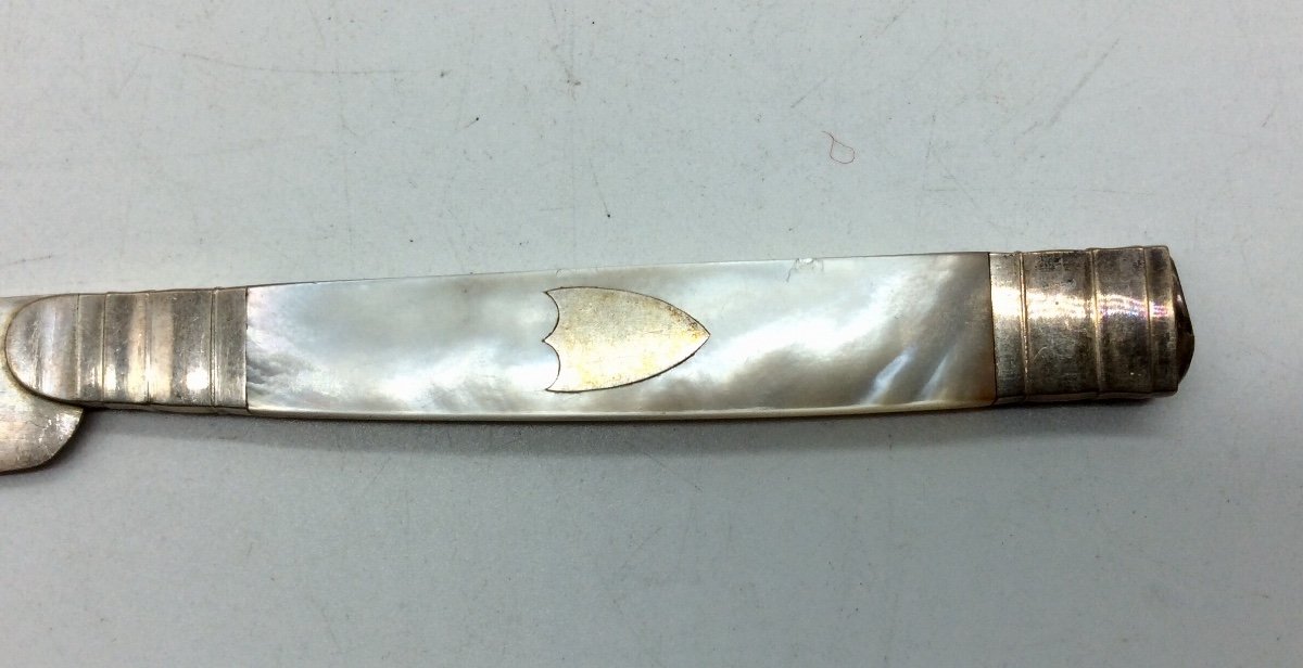 6 Couteaux En Argent et Nacre ,Vieillard 1819/1838.-photo-1