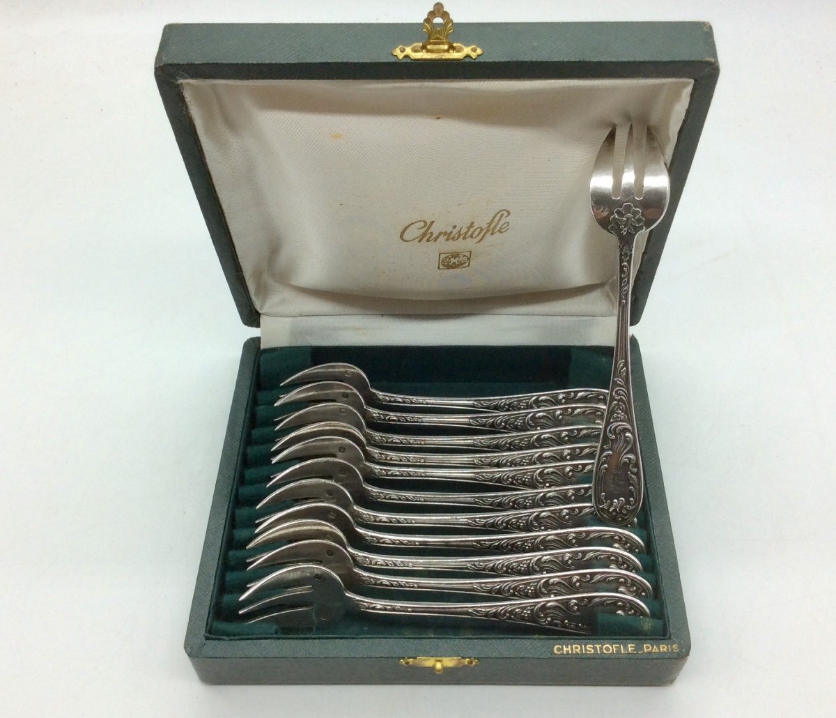 Series Of 12 Oyster Forks, Silver Minerva.-photo-4