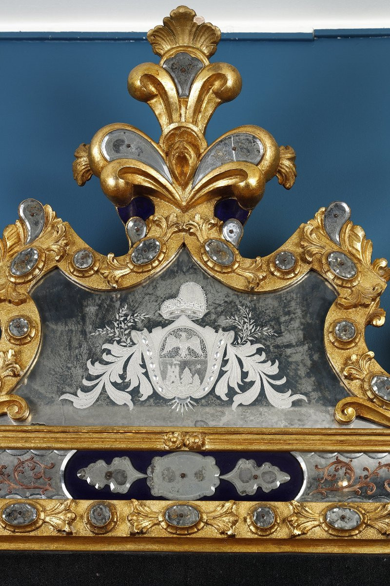 Large Venetian Mirror With A Pediment Bearing The Coat Of Arms Of The Doges From The 19th Century-photo-3