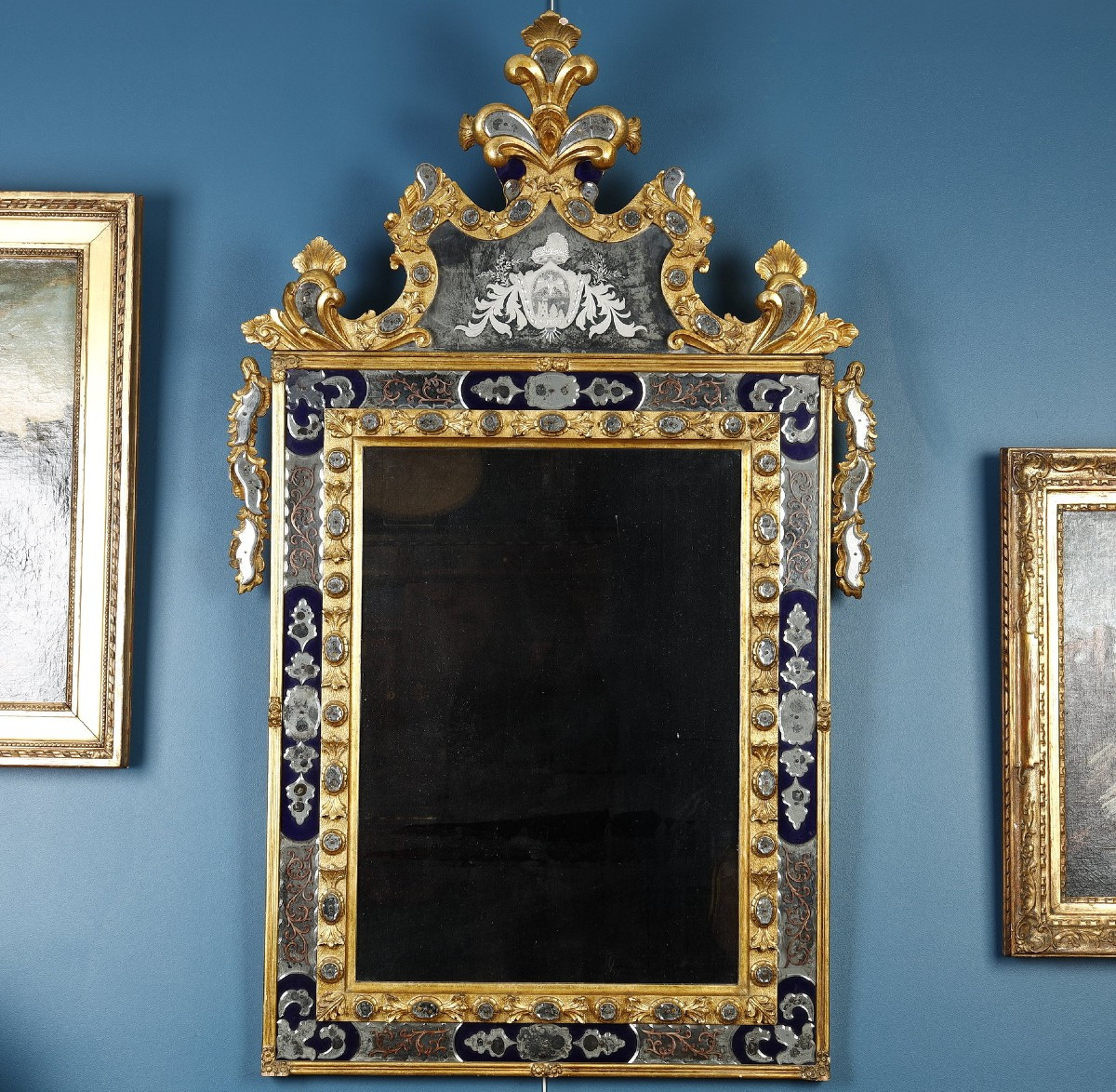 Large Venetian Mirror With A Pediment Bearing The Coat Of Arms Of The Doges From The 19th Century