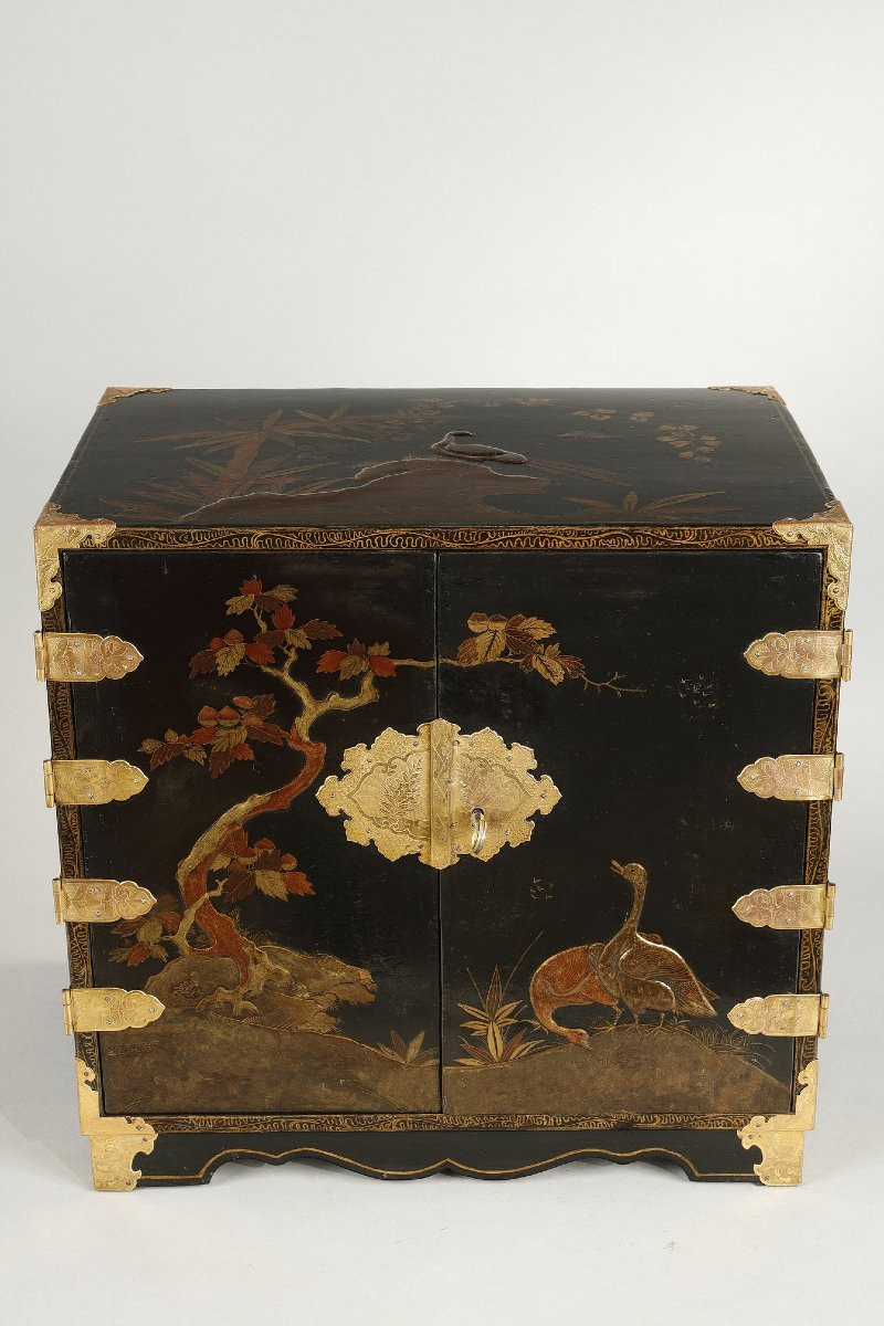 Small 18th Century Edo Cabinet-photo-2