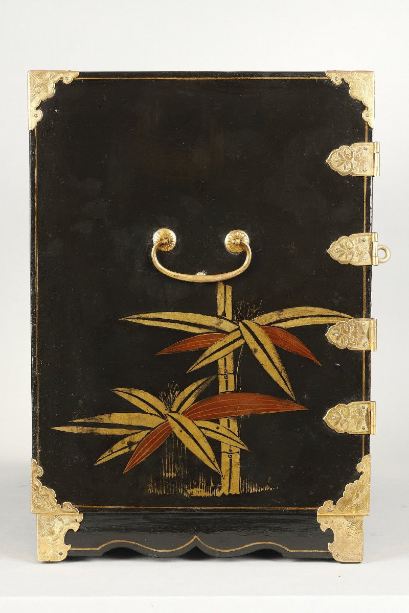 Small 18th Century Edo Cabinet-photo-6