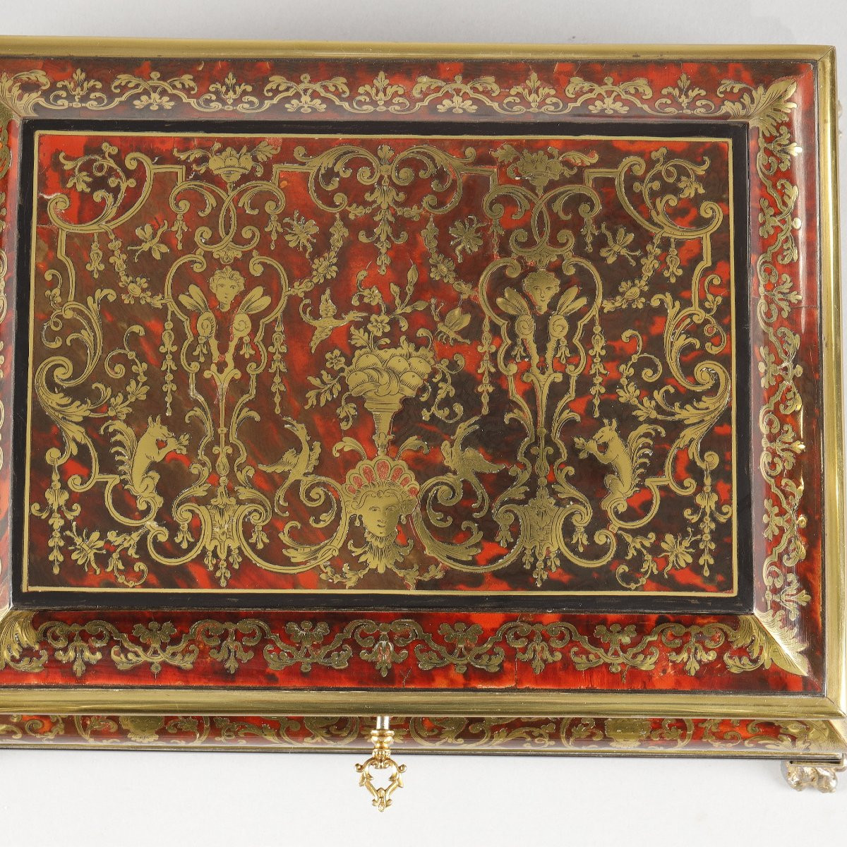 Coffre en marqueterie Boulle d'écaille de Tortue Attribuée à André Charles Boulle-photo-7