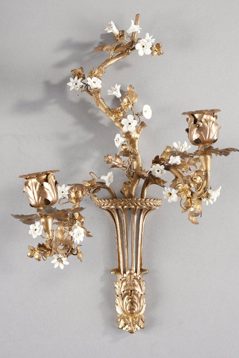 Petite paire d'Appliques  en bronze doré et porcelaine blanche - style Louis XVI-photo-5