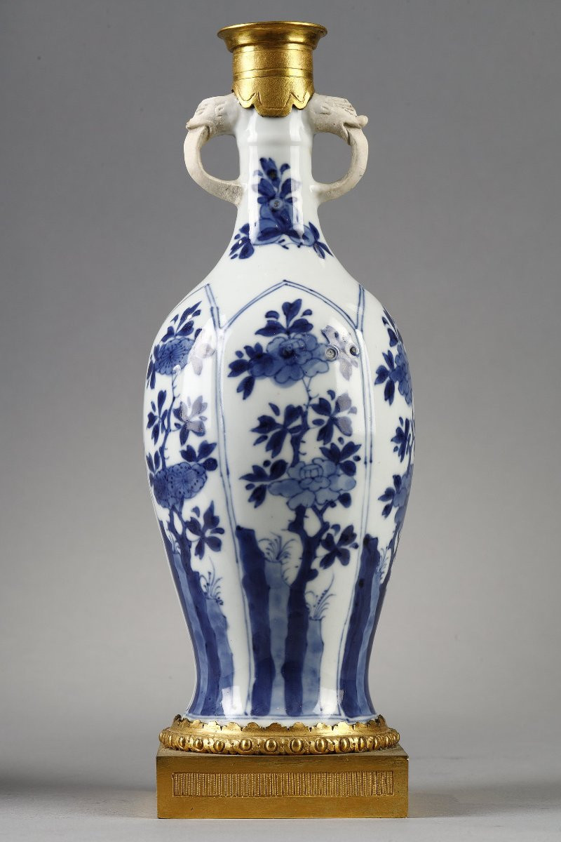 Pair Of Kangxi Period Chinese Porcelain Vases-photo-6