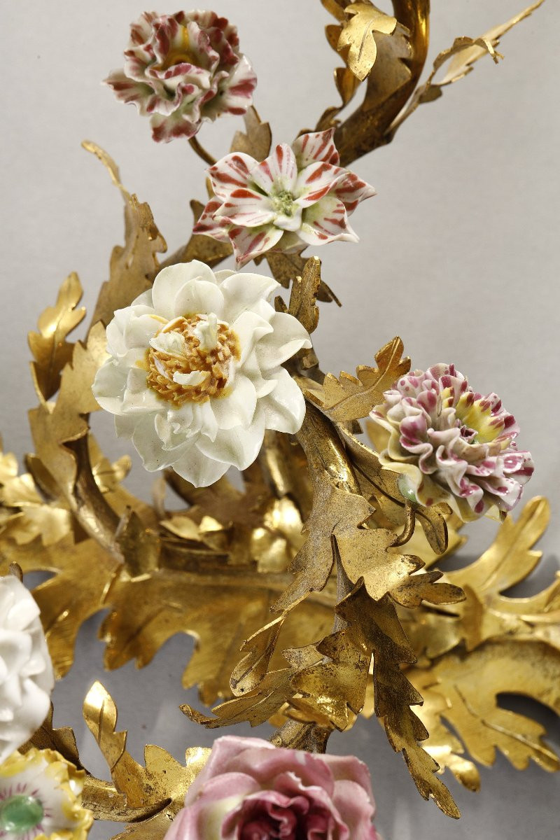 Small Pair Of Louis XV Wall Sconces In Gilt Bronze And Polychrome Porcelain-photo-7