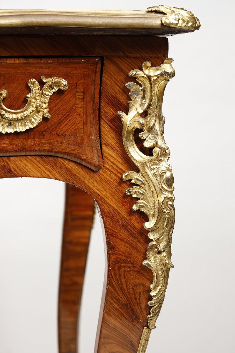 Bureau plat d’époque Louis XV, estampillé de Pierre Migeon-photo-7